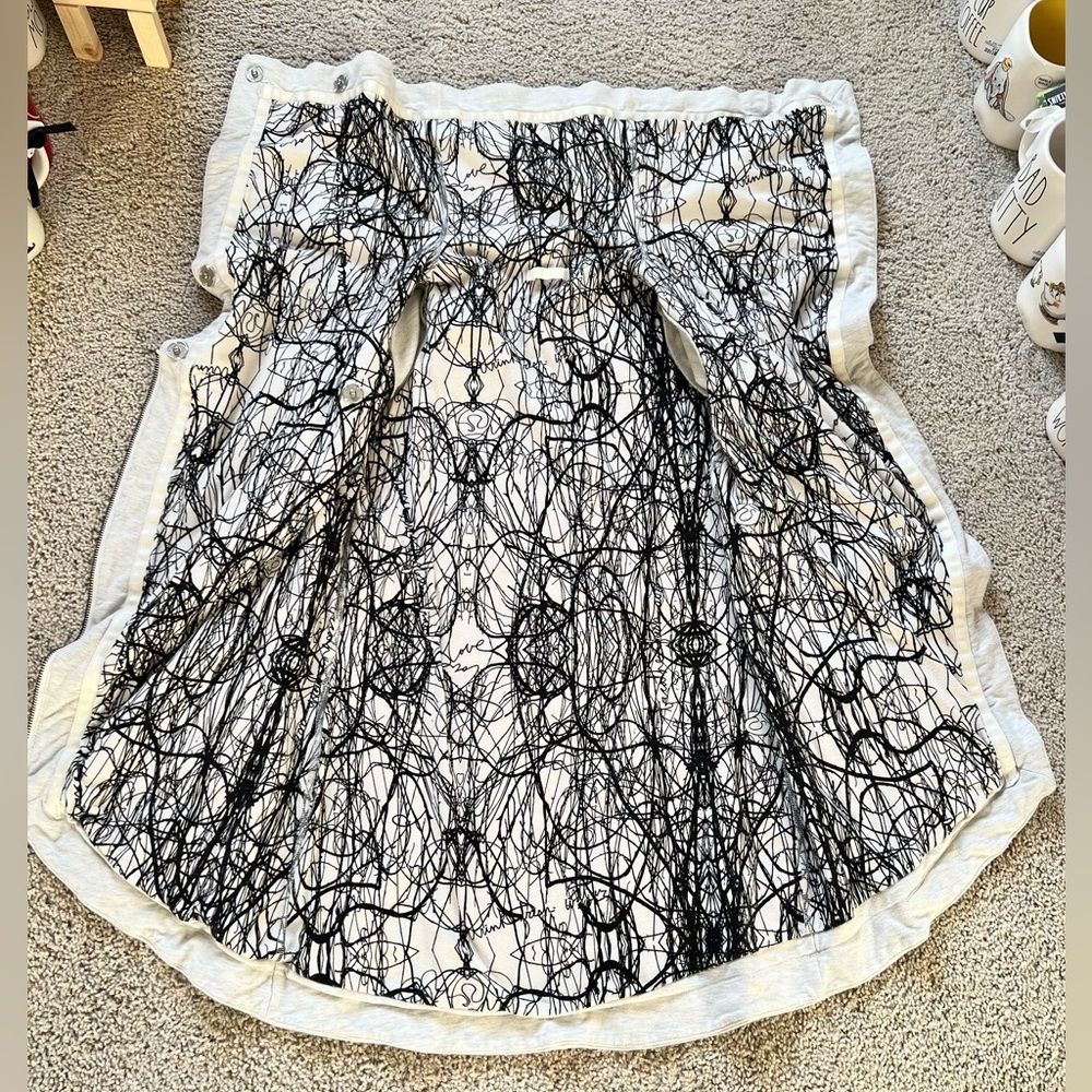 Lululemon Method Wrap - Picture 4 of 11
